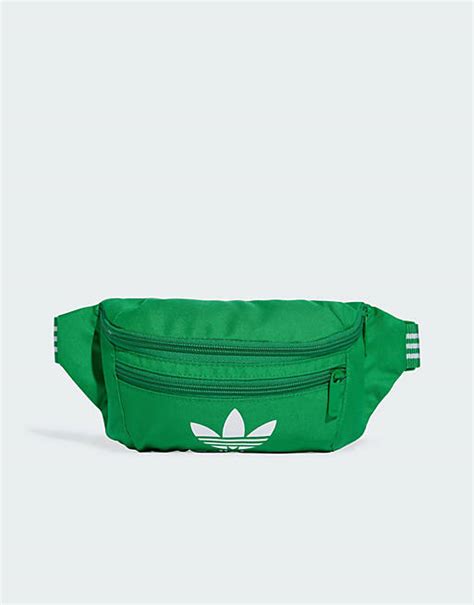 adidas Originals – Adicolor – Klassische Gürteltasche in Grün